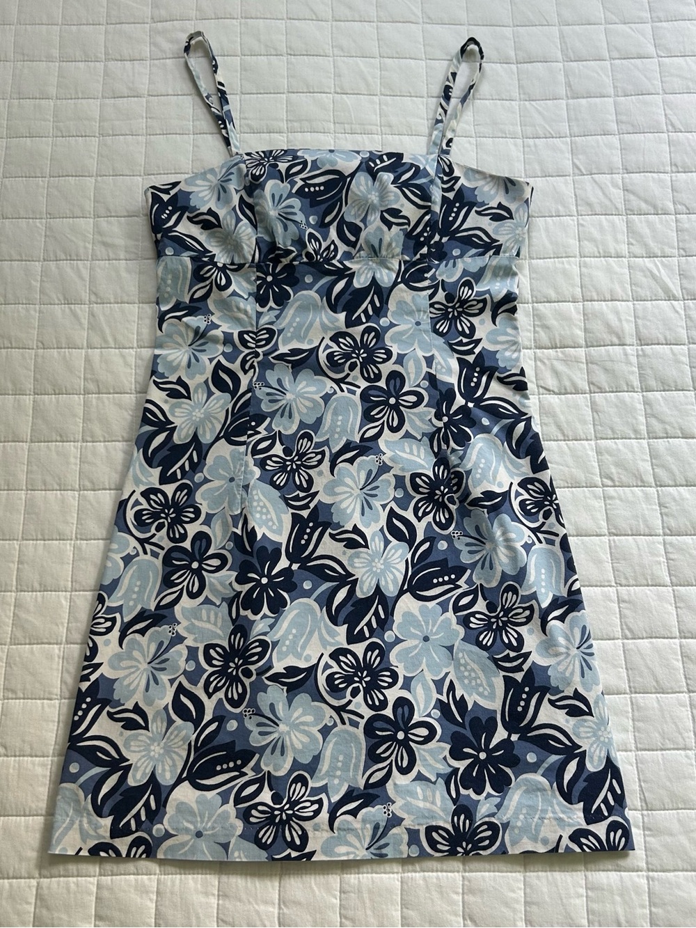 vintage byer too! white and blue floral mini dress
